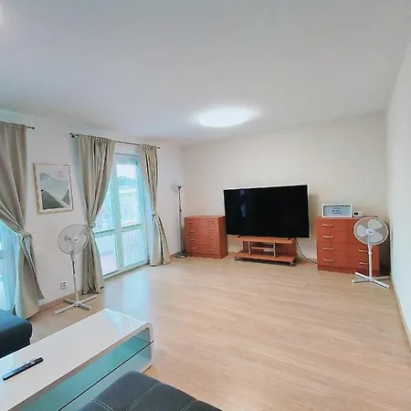Modern & Cozy House With 3 Bed And Garden * Bratislava