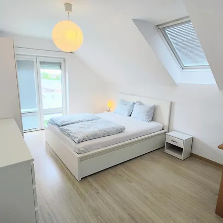 Modern & Cozy House With 3 Bed And Garden Ferienhaus