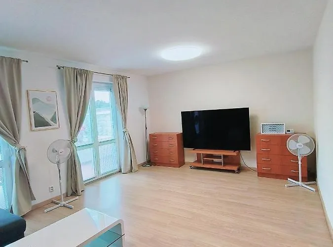 Modern & Cozy House With 3 Bed And Garden * Bratislava