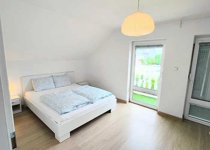 Modern & Cozy House With 3 Bed And Garden Dom wakacyjny *